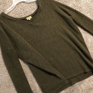 Piko Sweater
